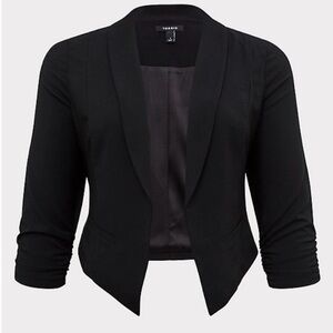 Torrid Women's Crepe Cropped Blazer